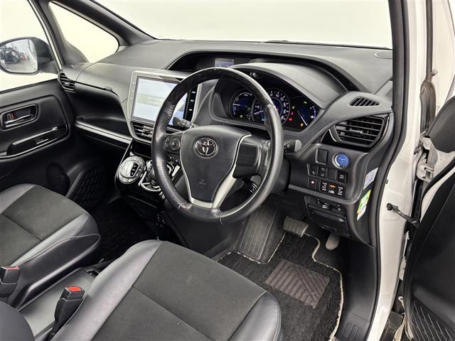 ノア ハイブリッドSi ダブルバイビーIII ワンオーナー 純正ナビ/フルセグTV バックカメラ クルーズコントロール コーナーセンサー 衝突軽減 レーンキープ アクセル踏み間違い防止 両側電動スライドドア ハーフレザー シートヒーター LED(23枚目)