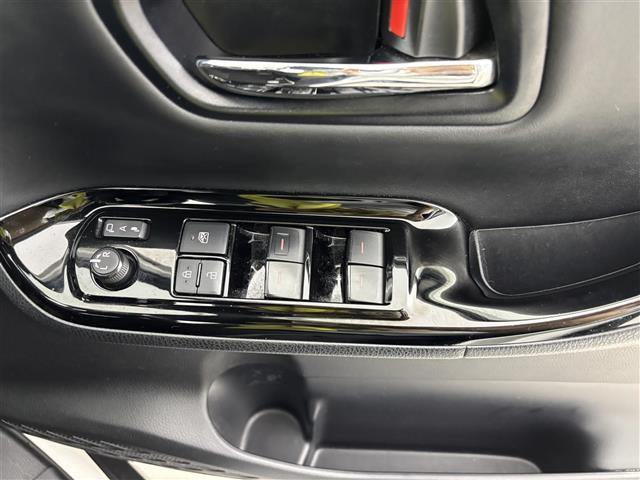 ノア ハイブリッドSi ダブルバイビーIII ワンオーナー 純正ナビ/フルセグTV バックカメラ クルーズコントロール コーナーセンサー 衝突軽減 レーンキープ アクセル踏み間違い防止 両側電動スライドドア ハーフレザー シートヒーター LED(34枚目)