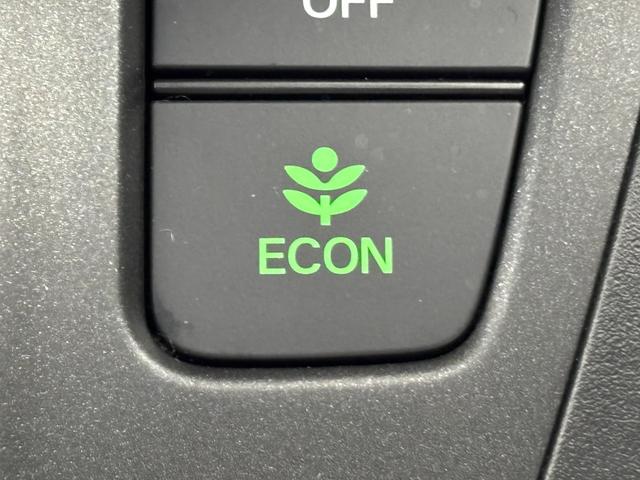 フリード Ｇ・ホンダセンシング　純正９インチナビ　ＥＴＣ　バックカメラ　両側パワースライドドア　前後ドライブレコーダー　前席シートヒーター　レーダークルーズコントロール　プリクラッシュセーフティ　レーンキープ　純正１５インチＡＷ（32枚目）