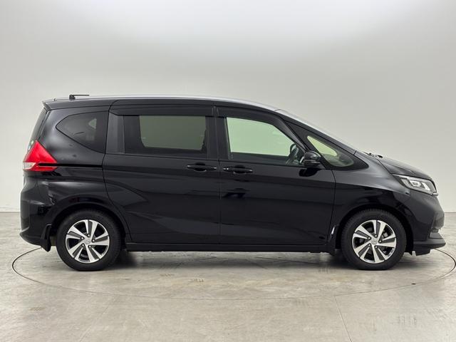 フリード Ｇ・ホンダセンシング　純正９インチナビ　ＥＴＣ　バックカメラ　両側パワースライドドア　前後ドライブレコーダー　前席シートヒーター　レーダークルーズコントロール　プリクラッシュセーフティ　レーンキープ　純正１５インチＡＷ（40枚目）