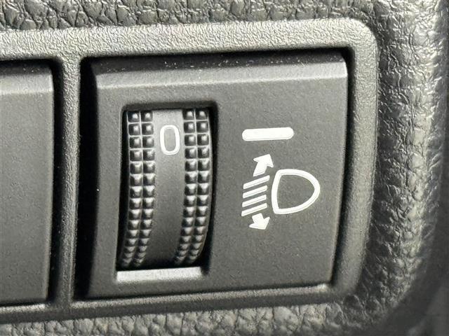 カローラツーリング ハイブリッド ダブルバイビー50ミリオンエディション 禁煙車 純正8型ディスプレイオーディオ(Bluetooth/Miracast) バックカメラ シートヒーター レーダークルコン ステアリングヒーター BSM LEDヘッドライト オートライト(14枚目)