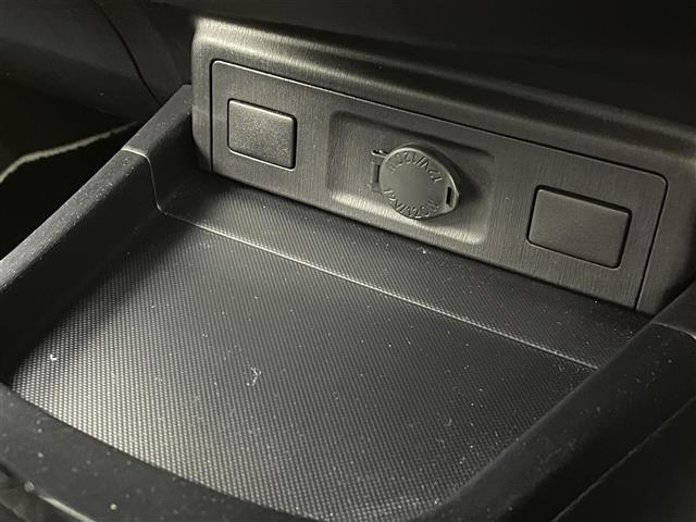 プリウスアルファ Sツーリングセレクション・G’s GS'エアロ 純正ナビ/フルセグTV バックカメラ ビルトインETC コーナーセンサー 横滑り防止装置 フォグランプ ハーフレザーシート プッシュスタート ステアリングリモコン GS'18インチAW(11枚目)