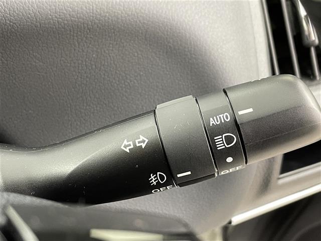 プリウスアルファ Sツーリングセレクション・G’s GS'エアロ 純正ナビ/フルセグTV バックカメラ ビルトインETC コーナーセンサー 横滑り防止装置 フォグランプ ハーフレザーシート プッシュスタート ステアリングリモコン GS'18インチAW(27枚目)