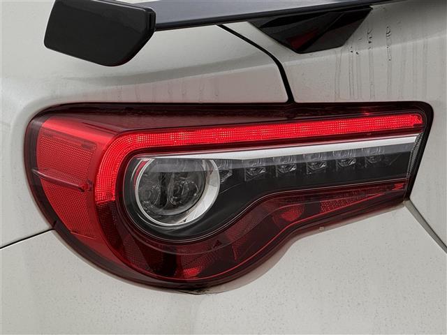 86 GTリミテッド ブラックパッケージ ブレンボキャリパ 社外リアスポイラー 純正アルミホイール LEDヘッドライト LEDフォグランプ ハーフレザー D/Nシートヒーター HDMI 純正ナビ ドラレコ CD/BT/USB スペアキー(37枚目)