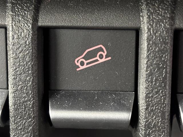 ジムニーノマド ＦＣ　社外ＤＡ　バックカメラ　ＥＴＣ　衝突被害軽減　レーダークルーズコントロール　コーナーセンサー　レーンキープ　ヒルディセントコントロール　アイドリングストップ　シートヒーター　純正１５インチＡＷ　ＬＥＤ（12枚目）