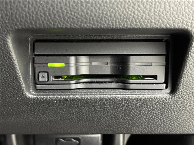 スイフト XL 純正ナビ/フルセグTV 全方位カメラ ビルトインETC 前方ドライブレコーダー クルーズコントロール 衝突軽減ブレーキ レーンキープ パドルシフト プッシュスタート シートヒーター 純正16インチAW(12枚目)