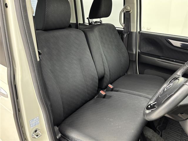 Ｎ－ＢＯＸカスタム Ｇ　社外ディスプレイオーディオ（ＢＴ）　バックカメラ　両側電動スライドドア　横滑り防止装置　ＥＣＯＮ　プッシュスタート　電動格納式ドアミラー　純正フロアマット　オートライト　純正１４インチアルミホイール（14枚目）