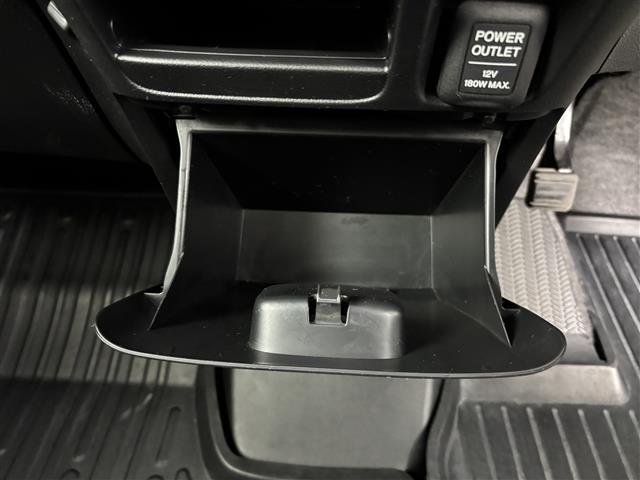 Ｎ－ＢＯＸカスタム Ｇ　社外ディスプレイオーディオ（ＢＴ）　バックカメラ　両側電動スライドドア　横滑り防止装置　ＥＣＯＮ　プッシュスタート　電動格納式ドアミラー　純正フロアマット　オートライト　純正１４インチアルミホイール（28枚目）