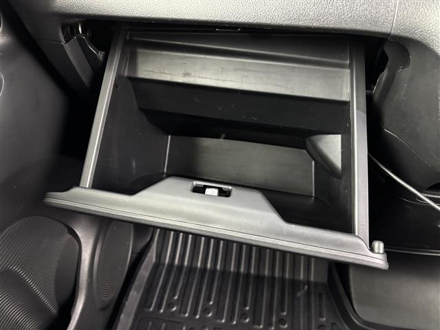 Ｎ－ＢＯＸカスタム Ｇ　社外ディスプレイオーディオ（ＢＴ）　バックカメラ　両側電動スライドドア　横滑り防止装置　ＥＣＯＮ　プッシュスタート　電動格納式ドアミラー　純正フロアマット　オートライト　純正１４インチアルミホイール（29枚目）