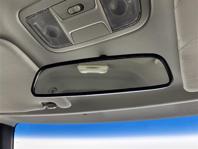 Ｎ－ＢＯＸカスタム Ｇ　社外ディスプレイオーディオ（ＢＴ）　バックカメラ　両側電動スライドドア　横滑り防止装置　ＥＣＯＮ　プッシュスタート　電動格納式ドアミラー　純正フロアマット　オートライト　純正１４インチアルミホイール（30枚目）