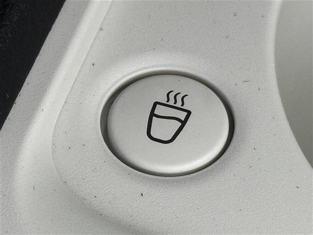 ムーヴキャンバス ストライプスG 純正ナビ/フルセグTV バックカメラ ホッとカップホルダー 前後ドライブレコーダー コーナーセンサー 衝突被害軽減ブレーキ アイドリングストップ 両側電動スライドドア シートヒーター プッシュスタート(12枚目)