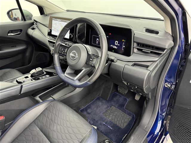 ノート オーテック　ＦＯＵＲ　純正ナビ／フルセグＴＶ　全方位カメラ　ワイヤレス充電　デジタルルームミラー　プロパイロット　エマージェンシーブレーキ　レーンキープ　ＢＳＭ　アクセル踏み間違い防止　シートヒーター　ステアリングヒーター（23枚目）