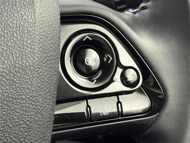 プリウス Sツーリングセレクション ワンオーナー 純正DAナビ バックカメラ ETC 前後ドラレコ レーダークルコン コーナーセンサー トヨタセーフティセンス 衝突軽減ブレーキ アクセル踏み間違い防止 シートヒーター 純正17インチAW(9枚目)