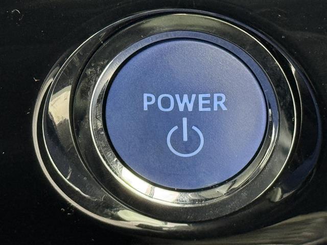 プリウス Sツーリングセレクション ワンオーナー 純正DAナビ バックカメラ ETC 前後ドラレコ レーダークルコン コーナーセンサー トヨタセーフティセンス 衝突軽減ブレーキ アクセル踏み間違い防止 シートヒーター 純正17インチAW(21枚目)