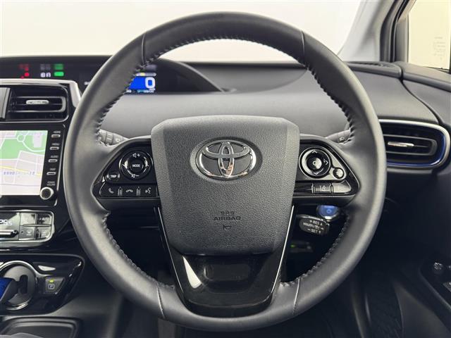 プリウス Sツーリングセレクション ワンオーナー 純正DAナビ バックカメラ ETC 前後ドラレコ レーダークルコン コーナーセンサー トヨタセーフティセンス 衝突軽減ブレーキ アクセル踏み間違い防止 シートヒーター 純正17インチAW(24枚目)