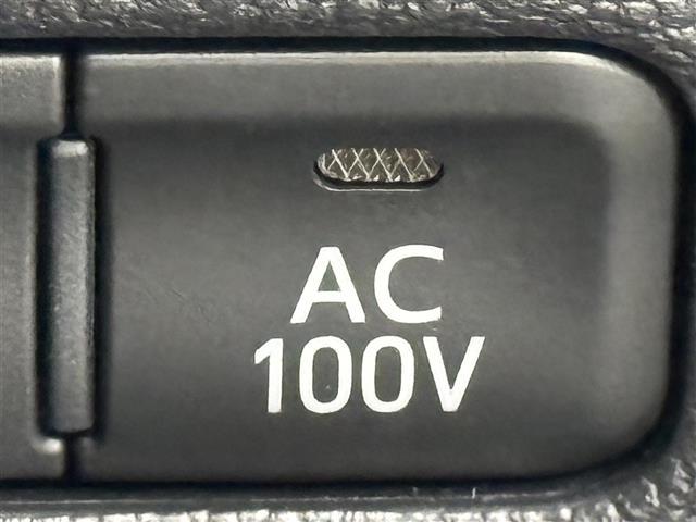 プリウス Sツーリングセレクション ワンオーナー 純正DAナビ バックカメラ ETC 前後ドラレコ レーダークルコン コーナーセンサー トヨタセーフティセンス 衝突軽減ブレーキ アクセル踏み間違い防止 シートヒーター 純正17インチAW(30枚目)