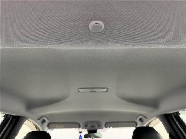 プリウス Sツーリングセレクション ワンオーナー 純正DAナビ バックカメラ ETC 前後ドラレコ レーダークルコン コーナーセンサー トヨタセーフティセンス 衝突軽減ブレーキ アクセル踏み間違い防止 シートヒーター 純正17インチAW(35枚目)