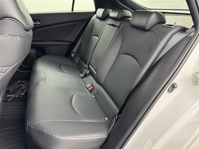 プリウス Sツーリングセレクション ワンオーナー 純正DAナビ バックカメラ ETC 前後ドラレコ レーダークルコン コーナーセンサー トヨタセーフティセンス 衝突軽減ブレーキ アクセル踏み間違い防止 シートヒーター 純正17インチAW(38枚目)