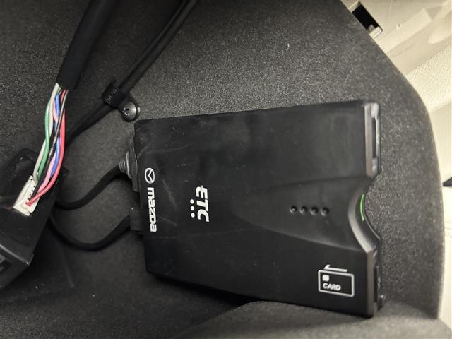 CX-8 XD Lパッケージ 純正ナビ 全方位カメラ BOSE レーダークルコン コーナーセンサー 衝突軽減 レーンキープ アクセル踏み間違い防止 BSM ステアリングヒーター シートベンチレーション/ヒーター パワーバックドア(12枚目)