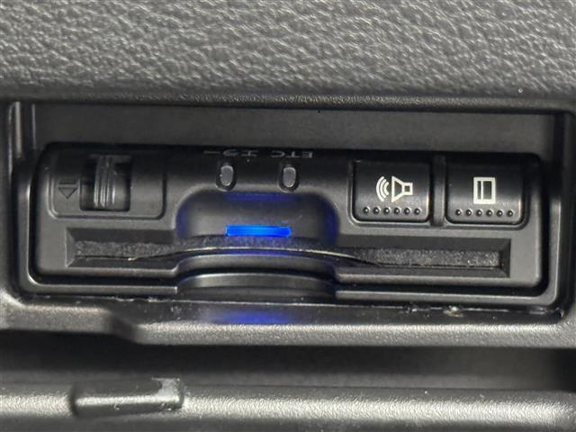 セレナ ハイウェイスターG プロパイロットエディション 純正9型ナビ/フルセグTV バックカメラ ETC プロパイロット コーナーセンサー エマージェンシーブレーキ レーンキープ 両側電動スライドドア プッシュスタート Wエアコン 純正16インチAW(13枚目)