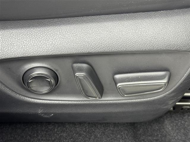 RAV4 G Zパッケージ 純正10.5型DAナビ/フルセグTV 全方位カメラ デジタルルームミラー トヨタセーフティセンス アクセル踏み間違い防止 ヒルディセントコントロール シートベンチレーション/ヒーター パワーバックドア(33枚目)