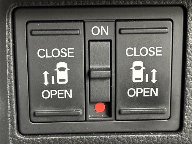 ステップワゴン ｅ：ＨＥＶスパーダ　無限エアロ／マフラー／１９インチＡＷ　純正１５．６インチフリップダウンモニター　純正ナビ　ＥＴＣ　前後ドラレコ　全方位カメラ　両側パワースライドドア　レーダークルコン　衝突軽減システム　シートヒーター（7枚目）