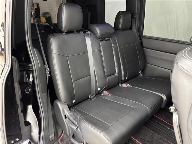 ステップワゴン ｅ：ＨＥＶスパーダ　無限エアロ／マフラー／１９インチＡＷ　純正１５．６インチフリップダウンモニター　純正ナビ　ＥＴＣ　前後ドラレコ　全方位カメラ　両側パワースライドドア　レーダークルコン　衝突軽減システム　シートヒーター（15枚目）