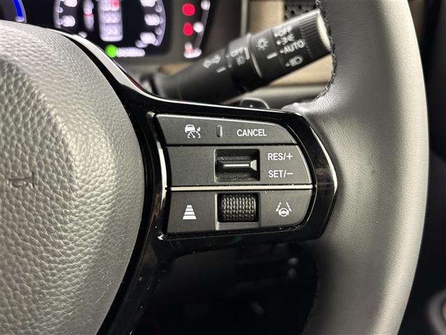 ステップワゴン ｅ：ＨＥＶスパーダ　無限エアロ／マフラー／１９インチＡＷ　純正１５．６インチフリップダウンモニター　純正ナビ　ＥＴＣ　前後ドラレコ　全方位カメラ　両側パワースライドドア　レーダークルコン　衝突軽減システム　シートヒーター（26枚目）