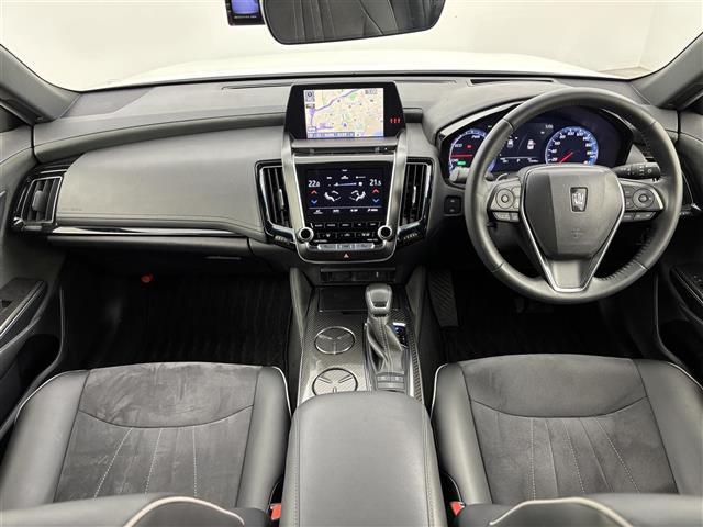 クラウンハイブリッド RSアドバンス 純正ナビ/フルセグTV/BT ETC2.0 フロントドライブレコーダー バックカメラ クルーズコントロール 衝突被害軽減システム レーンキープ コーナーセンサー パワーバックドア パワーシート LED(2枚目)