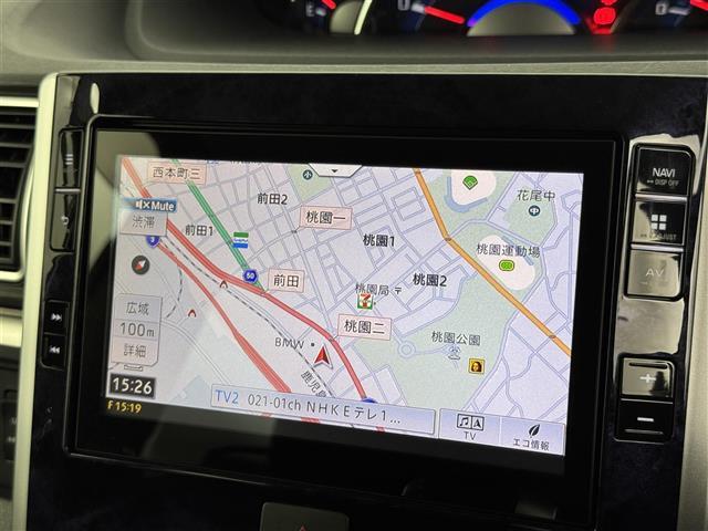 【純正ナビ】専用設計で車内の雰囲気にマッチしたナビが装備されています！利用時のマップ表示は見やすく、いつものドライブがグッと楽しくなります！