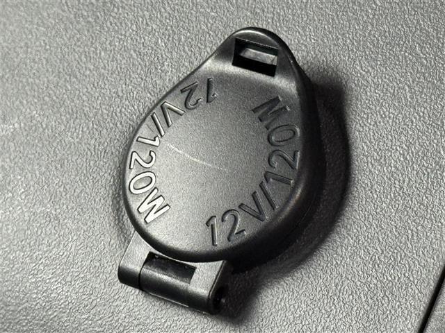 プリウス L 純正CDコンポ スマートキー 純正15インチアルミホイール オートライト ステアリングスイッチ 電動格納式ミラー 純正フロアマット レベライザー ドアバイザー エンジンプッシュスタート(9枚目)