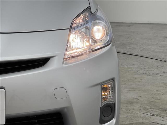 プリウス L 純正CDコンポ スマートキー 純正15インチアルミホイール オートライト ステアリングスイッチ 電動格納式ミラー 純正フロアマット レベライザー ドアバイザー エンジンプッシュスタート(40枚目)