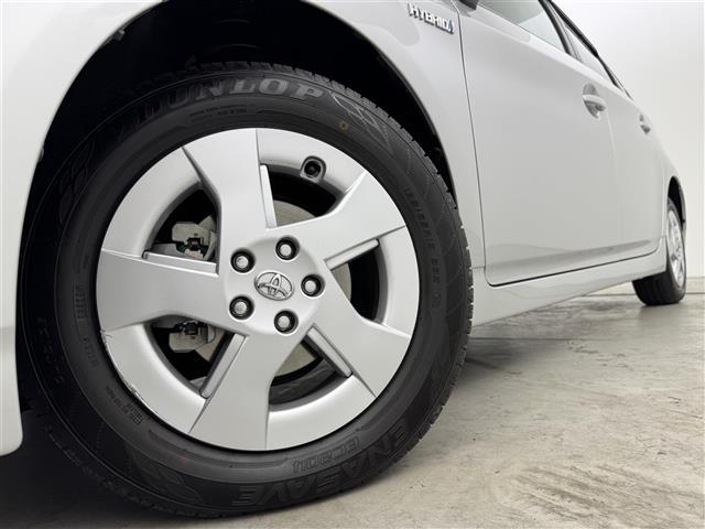 プリウス L 純正CDコンポ スマートキー 純正15インチアルミホイール オートライト ステアリングスイッチ 電動格納式ミラー 純正フロアマット レベライザー ドアバイザー エンジンプッシュスタート(41枚目)