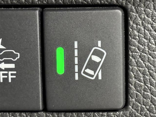 フリードハイブリッド ハイブリッド・ＥＸ　純正ナビ／フルセグＴＶ／ＢＴ　ビルトインＥＴＣ　ドライブレコーダー　バックカメラ　両側パワースライドドア　クルーズコントロール　衝突被害軽減システム　レーンキープ　コーナーセンサー　シートヒーター（11枚目）