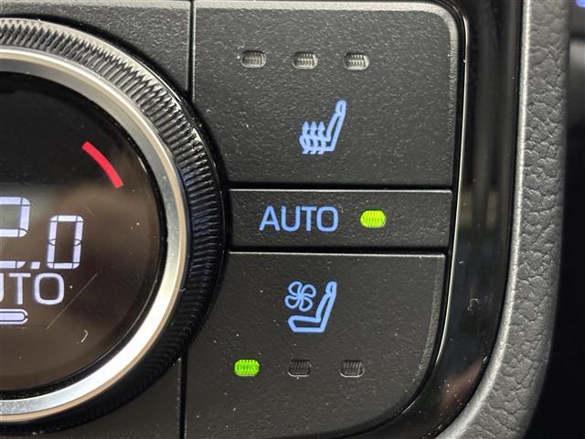 クラウンハイブリッド ＲＳ　リミテッドＩＩ　純正ＤＡ　ＥＴＣ２．０　全方位カメラ　レーダークルーズコントロール　衝突被害軽減システム　レーンキープ　コーナーセンサー　シートヒーター／クーラー　ステアリングヒーター　パワーシート　パワーバックドア（13枚目）