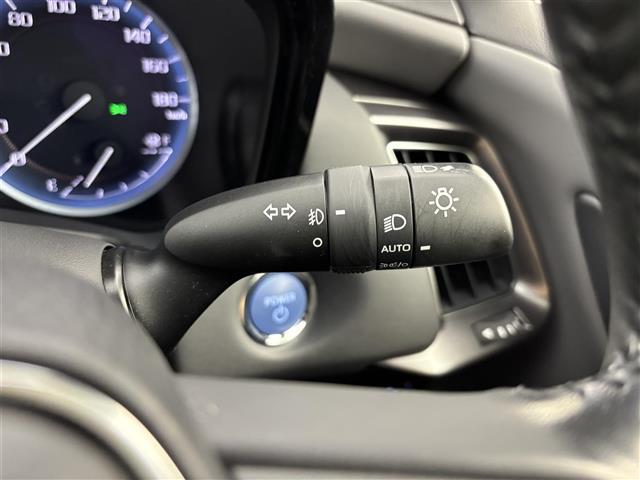 クラウンハイブリッド ＲＳ　リミテッドＩＩ　純正ＤＡ　ＥＴＣ２．０　全方位カメラ　レーダークルーズコントロール　衝突被害軽減システム　レーンキープ　コーナーセンサー　シートヒーター／クーラー　ステアリングヒーター　パワーシート　パワーバックドア（26枚目）