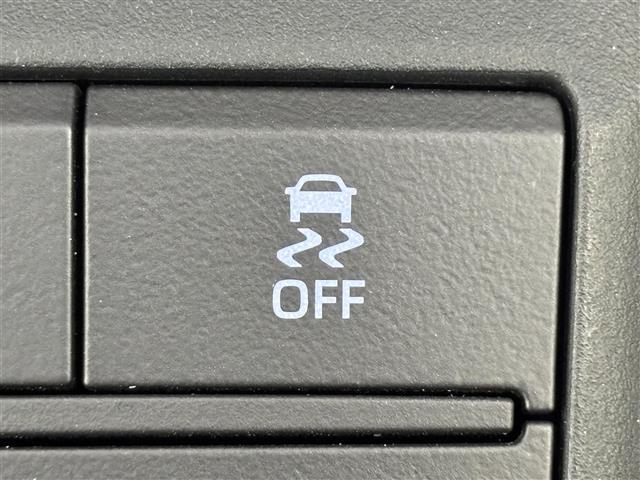 クラウンハイブリッド ＲＳ　リミテッドＩＩ　純正ＤＡ　ＥＴＣ２．０　全方位カメラ　レーダークルーズコントロール　衝突被害軽減システム　レーンキープ　コーナーセンサー　シートヒーター／クーラー　ステアリングヒーター　パワーシート　パワーバックドア（29枚目）