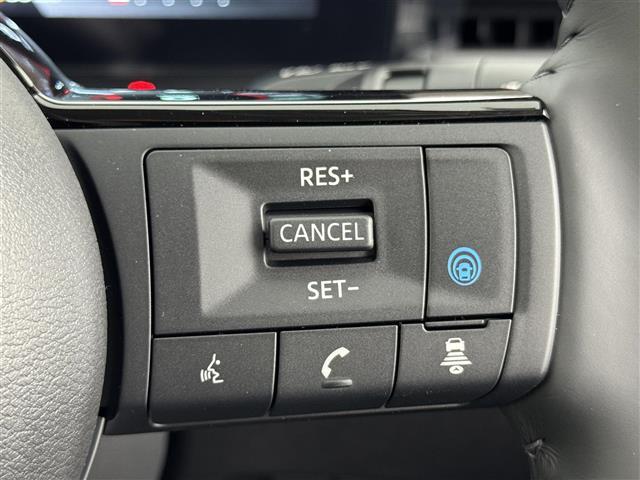 セレナ e-パワー ハイウェイスターV 登録済未使用車 後席モニター 純正DAナビ 全方位カメラ デジタルインナーミラー ワイヤレス充電 ETC2.0 プロパイロット エマージェンシーブレーキ レーンキープ BSW 両側電動スライドドア(10枚目)