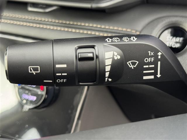 セレナ e-パワー ハイウェイスターV 登録済未使用車 後席モニター 純正DAナビ 全方位カメラ デジタルインナーミラー ワイヤレス充電 ETC2.0 プロパイロット エマージェンシーブレーキ レーンキープ BSW 両側電動スライドドア(26枚目)