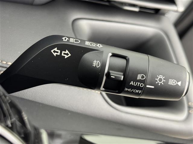 セレナ e-パワー ハイウェイスターV 登録済未使用車 後席モニター 純正DAナビ 全方位カメラ デジタルインナーミラー ワイヤレス充電 ETC2.0 プロパイロット エマージェンシーブレーキ レーンキープ BSW 両側電動スライドドア(27枚目)