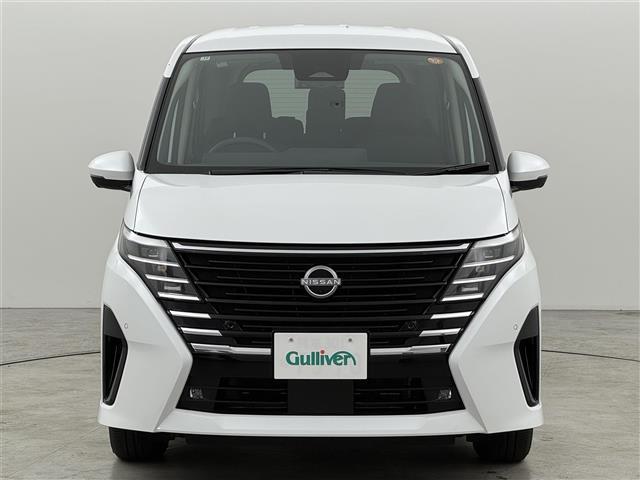 セレナ e-パワー ハイウェイスターV 登録済未使用車 後席モニター 純正DAナビ 全方位カメラ デジタルインナーミラー ワイヤレス充電 ETC2.0 プロパイロット エマージェンシーブレーキ レーンキープ BSW 両側電動スライドドア(42枚目)