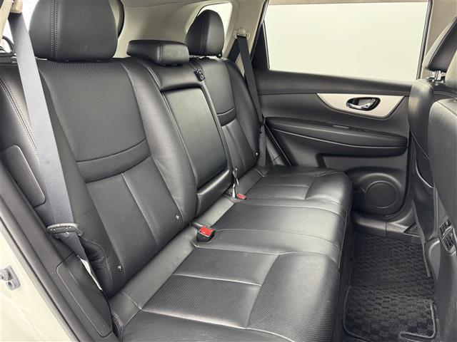 エクストレイル モード・プレミア オーテック30thアニバーサリー 純正ナビ ETC アラウンドビューモニター デジタルルームミラー クルーズコントロール 衝突被害軽減システム レーンキープ 横滑り防止 コーナーセンサー BMS シートヒーター 純正18インチAW(15枚目)