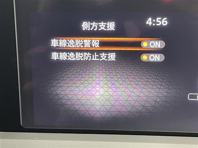 ノート オーテック　クロスオーバー　純正９型ナビ／フルセグＴＶ　全方位カメラ　ワイヤレス充電　ドラレコ　ビルトインＥＴＣ２．０　デジタルインナーミラー　コーナーセンサー　エマージェンシーブレーキ　レーンキープ　ＢＳＷ　純正１６インチＡＷ（8枚目）