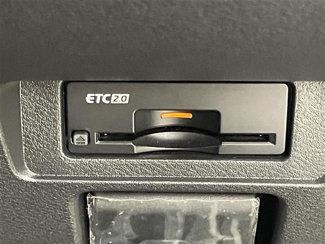 ノート オーテック　クロスオーバー　純正９型ナビ／フルセグＴＶ　全方位カメラ　ワイヤレス充電　ドラレコ　ビルトインＥＴＣ２．０　デジタルインナーミラー　コーナーセンサー　エマージェンシーブレーキ　レーンキープ　ＢＳＷ　純正１６インチＡＷ（13枚目）