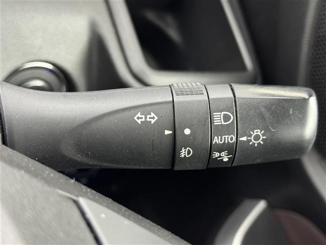 ソリオバンディット ハイブリッドMV 純正10型ナビ/フルセグTV ビルトインETC レーダークルコン コーナーセンサー 衝突被害軽減 レーンキープ アイドリングストップ HUD 両側電動スライドドア シートヒーター 純正15インチAW(28枚目)