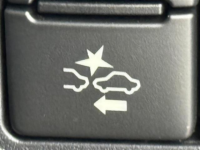 ヴォクシー ZS 煌III 後席モニター 純正10型ナビ/フルセグTV バックカメラ 前後ドラレコ クルーズコントロール コーナーセンサー 衝突軽減 レーンキープ アクセル踏み間違い防止 両側電動スライドドア ハーフレザーシート(10枚目)