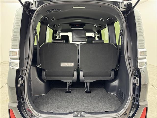 ヴォクシー ZS 煌III 後席モニター 純正10型ナビ/フルセグTV バックカメラ 前後ドラレコ クルーズコントロール コーナーセンサー 衝突軽減 レーンキープ アクセル踏み間違い防止 両側電動スライドドア ハーフレザーシート(16枚目)