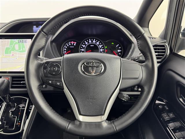 ヴォクシー ZS 煌III 後席モニター 純正10型ナビ/フルセグTV バックカメラ 前後ドラレコ クルーズコントロール コーナーセンサー 衝突軽減 レーンキープ アクセル踏み間違い防止 両側電動スライドドア ハーフレザーシート(24枚目)