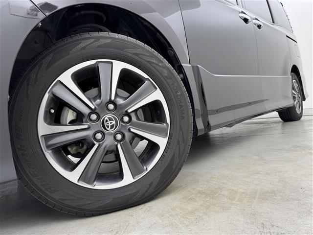 ヴォクシー ZS 煌III 後席モニター 純正10型ナビ/フルセグTV バックカメラ 前後ドラレコ クルーズコントロール コーナーセンサー 衝突軽減 レーンキープ アクセル踏み間違い防止 両側電動スライドドア ハーフレザーシート(41枚目)