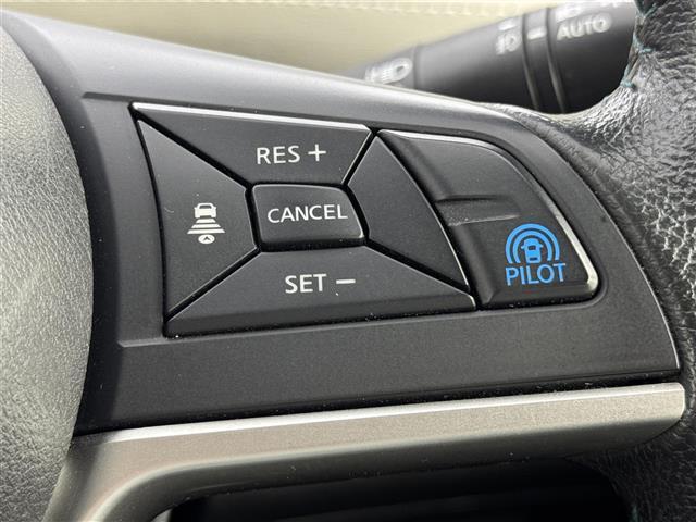 セレナ ライダー オーテック 30th 後席モニター 純正ナビ 全方位カメラ/フルセグTV ETC 前後ドラレコ プロパイロット エマージェンシーブレーキ レーンキープ パーキングアシスト 両側電動スライドドア シートヒーター LEDライト(9枚目)